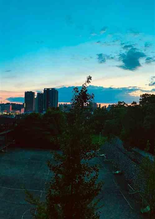 谈论爱情时我们说些什么