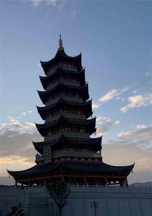 花落南山